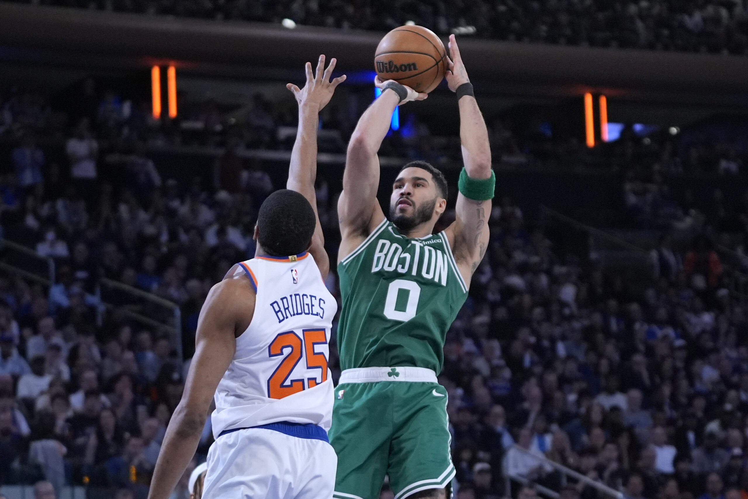 NBA Playoffs: Boston wins in New York and closes the gap to 2-1, Minnesota beats the Warriors