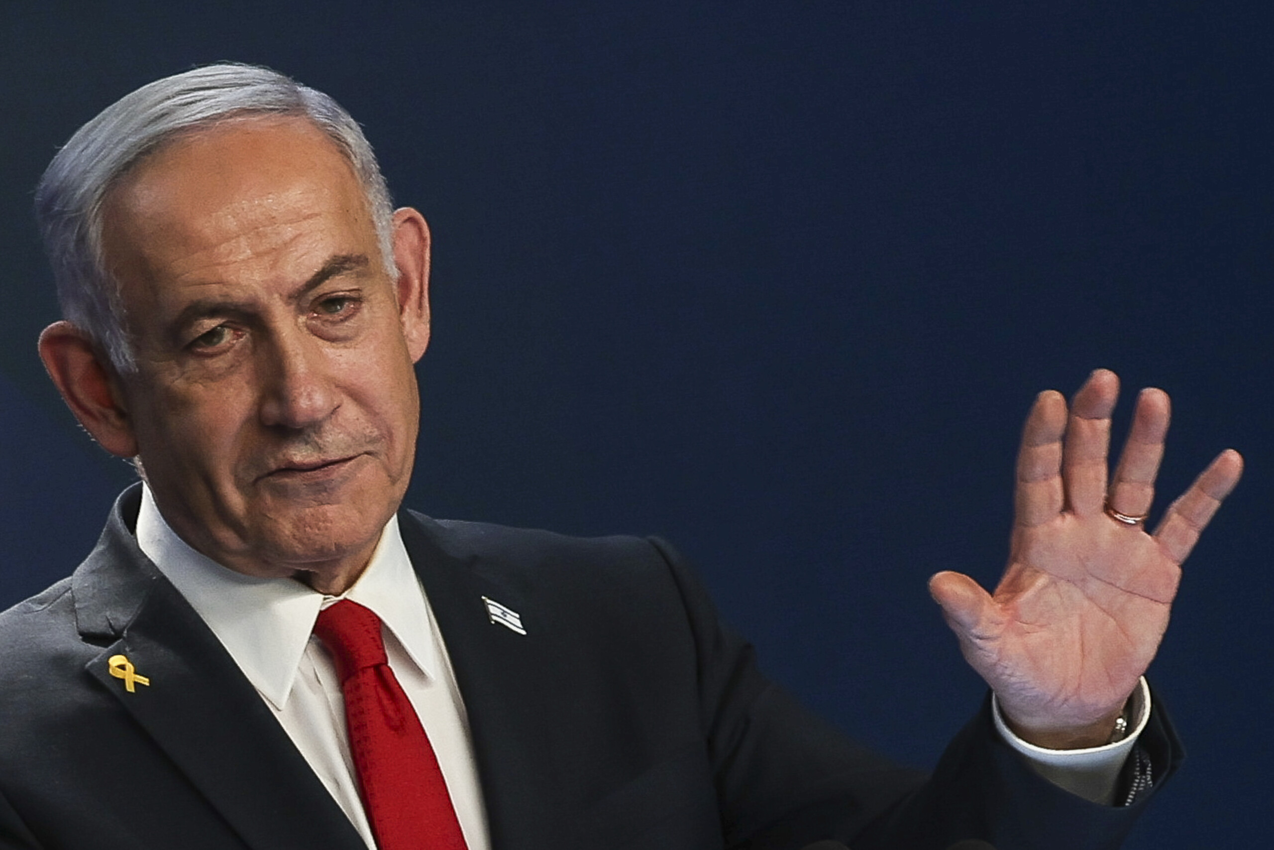 Netanyahu: "I hope to make an announcement on hostages today or tomorrow" Netanyahu: "I hope to make an announcement on hostages today or tomorrow"