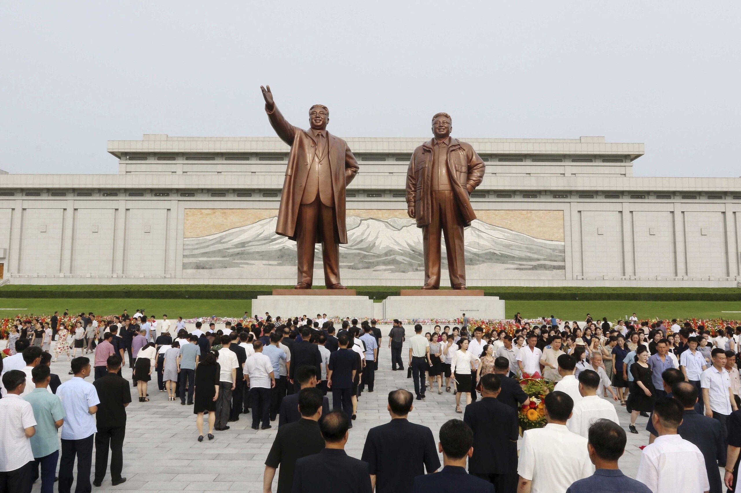 North Korea: defector sues Kim Jong Un and authorities for torture and abuse