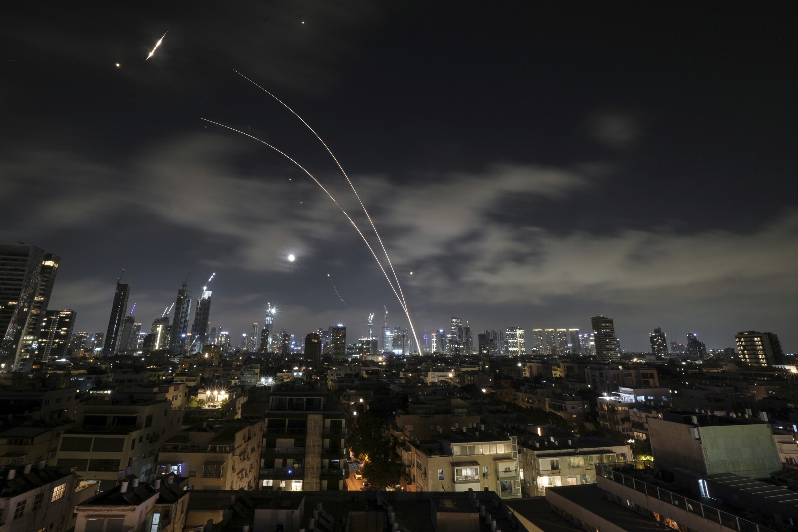 Over 90 people injured in Israel after night raids by Tehran