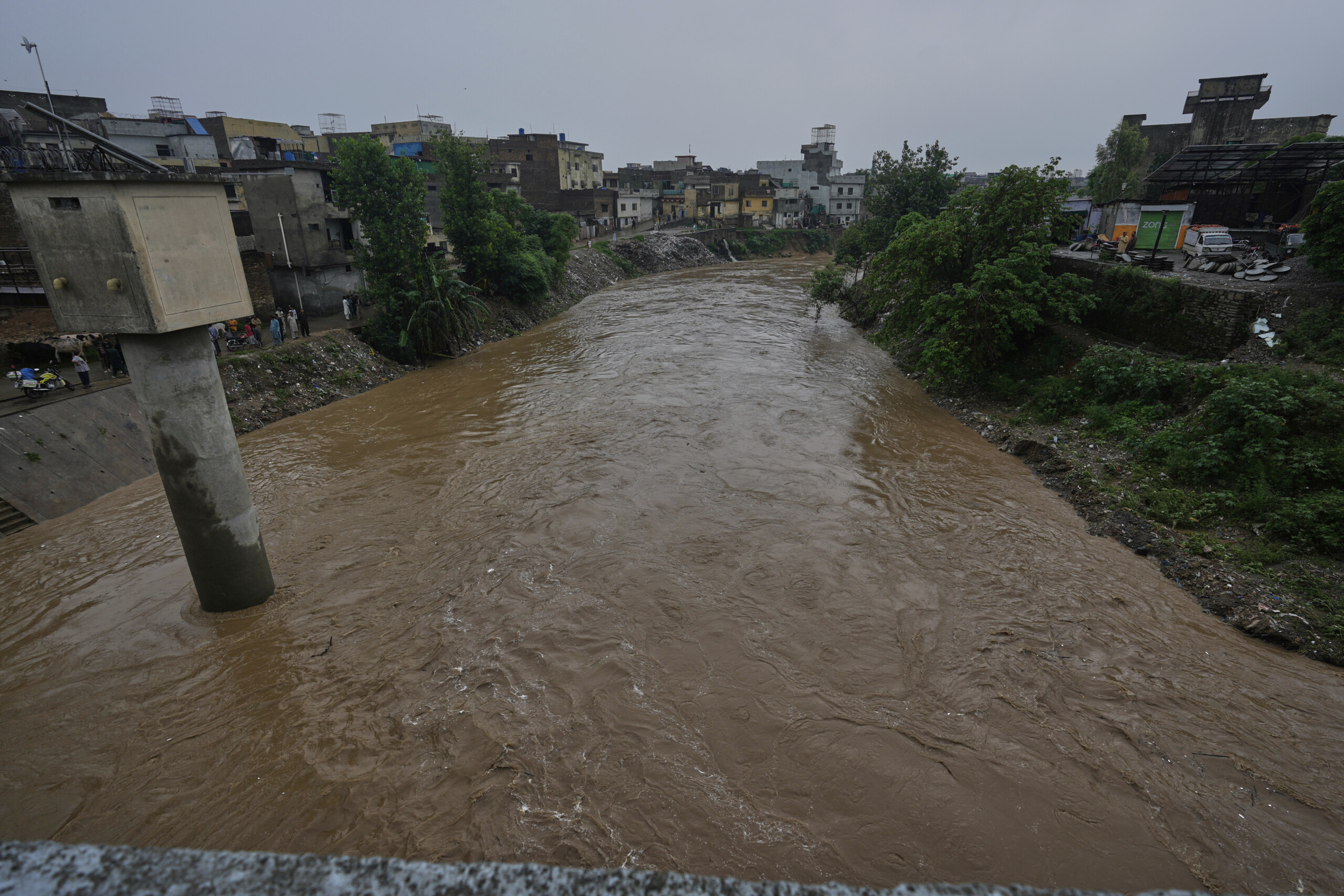 Pakistan: 3 dead and 15 injured due to floods and landslides in the north