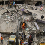 Pakistan: death toll rises to sixteen in Karachi building collapse