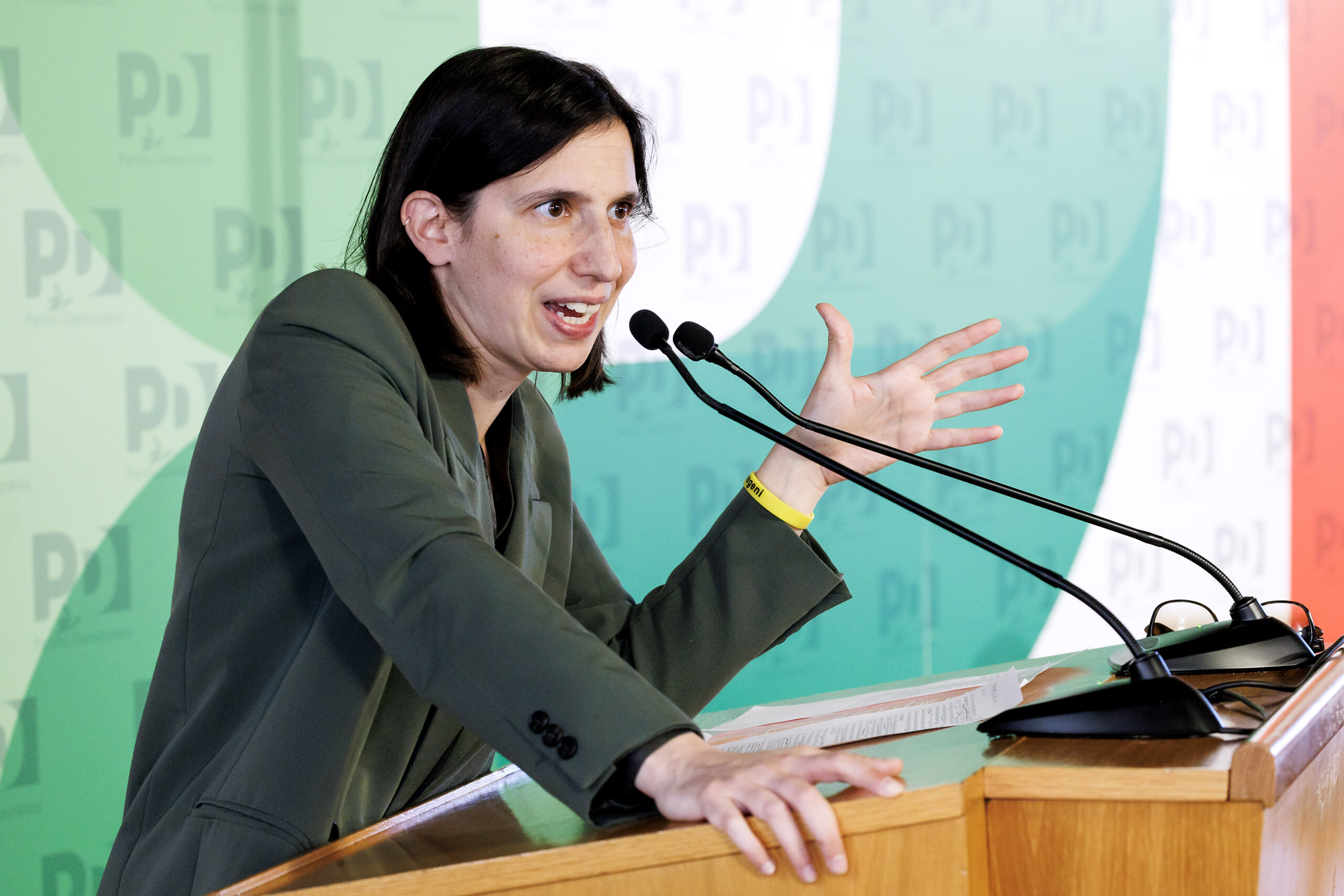 Pd, Schlein: ‘When we are in government minimum wage and rebates on bills’