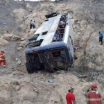Peru: bus overturns, death toll rises to 18 and 48 injured