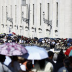 Pope: Faithful moved and emotional – “There will never be another like him”