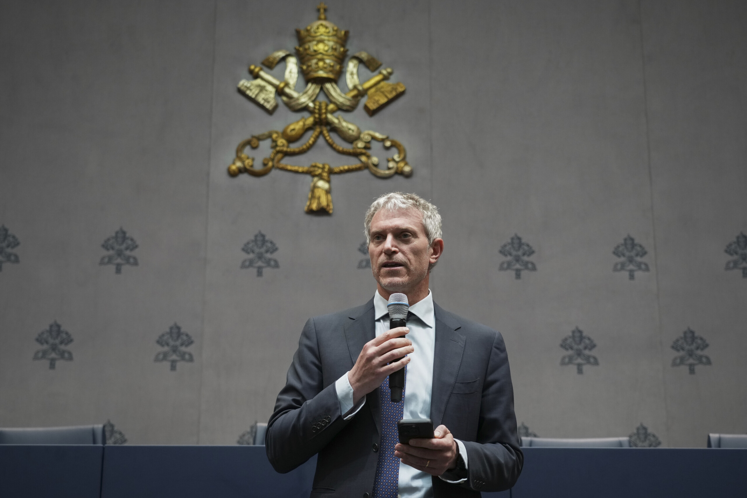 Pope Francis, Bruni: ‘Funeral procession will not cross St. Peter's Square’.