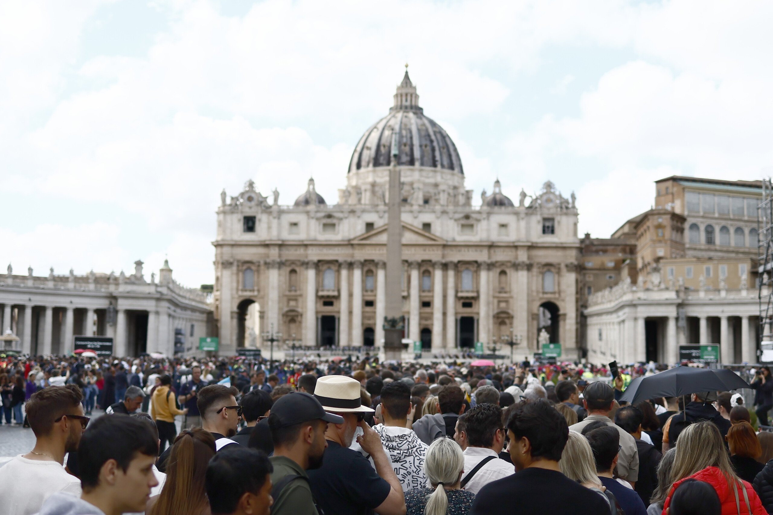 Pope Francis, Holy See: 250,000 faithful paid homage to the Pontiff Pope Francis, Holy See: 250,000 faithful paid homage to the Pontiff
