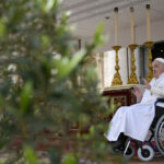 Pope Francis makes a surprise visit to St. Peter's Basilica