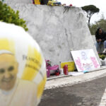 Pope Francis, Vatican Press Office: "No Medical Bulletin Tonight as Condition Remains Stable"
