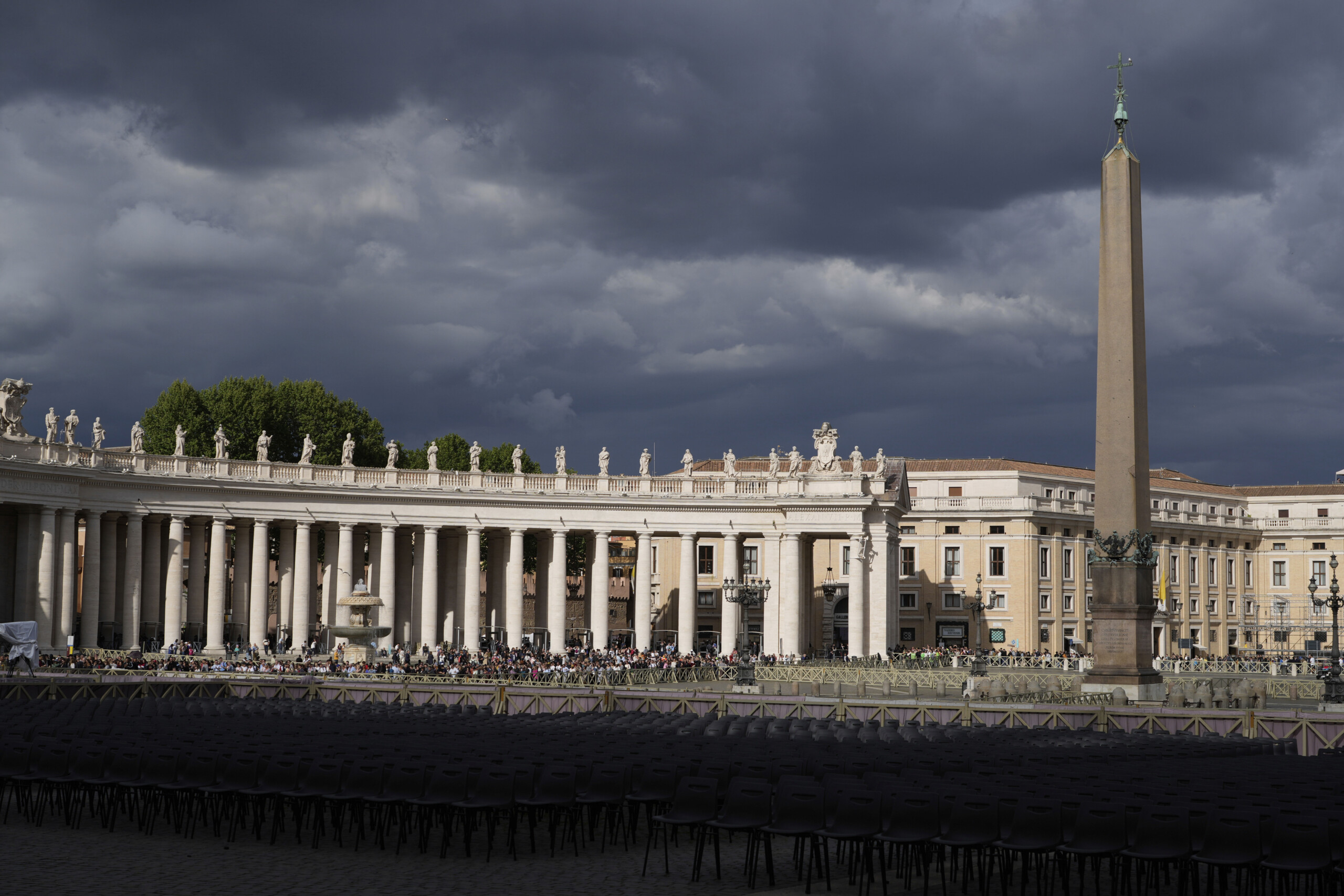 Pope, Holy See: ‘Over 90,000 people in the Basilica to pay tribute to Bergoglio’