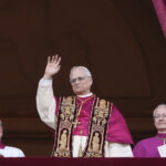 Pope: Leo XIV appears from the Loggia delle Benedizioni