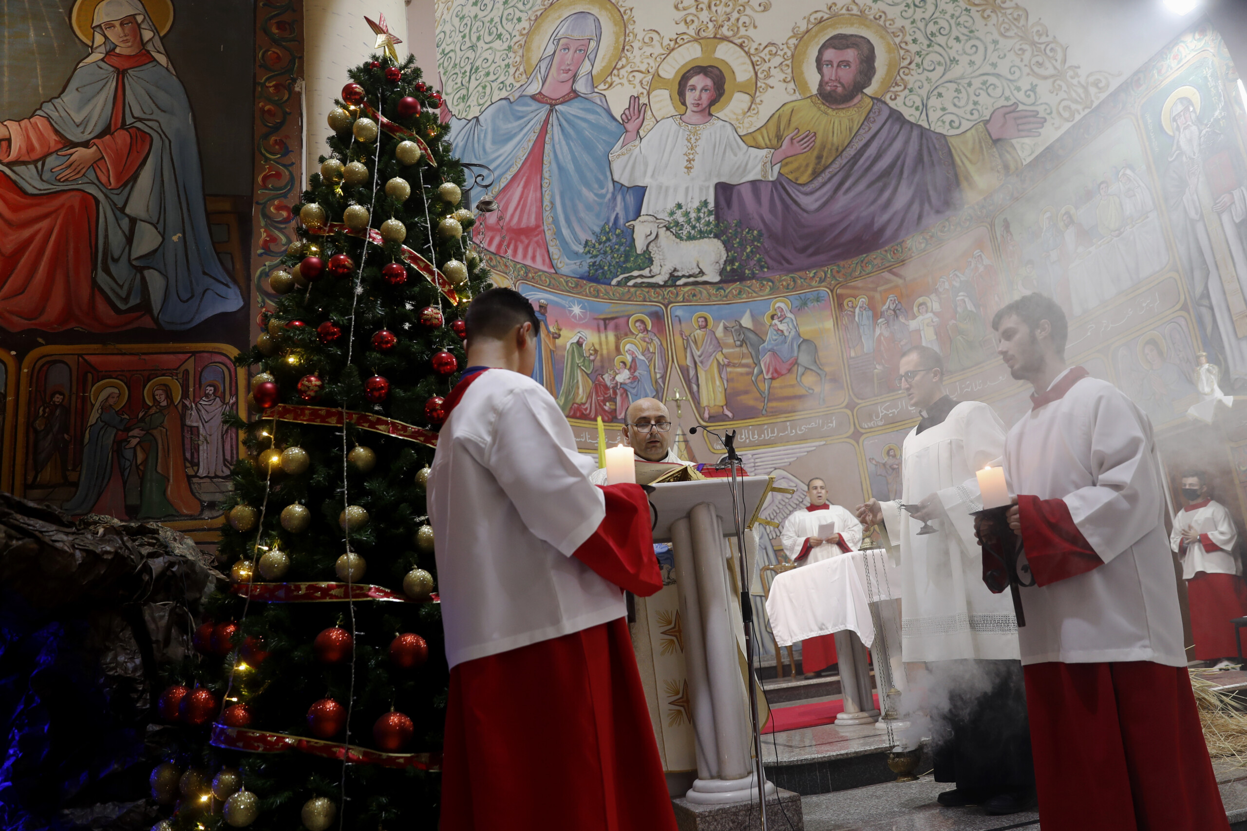 Pope, parish priest in Gaza: ‘He loved our church, we will pray for him at 5 p.m.’