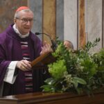 Pope, Parolin: ‘Now he needs convalescence and to be calm’.