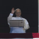 Pope: ‘Peace is the desire of all peoples; leaders must replace violence with dialogue’