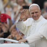 Pope: "Peace will return if we no longer act as predators but as pilgrims"