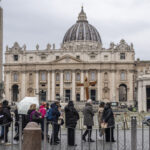 Pope: quiet night for Bergoglio, Pontiff still resting