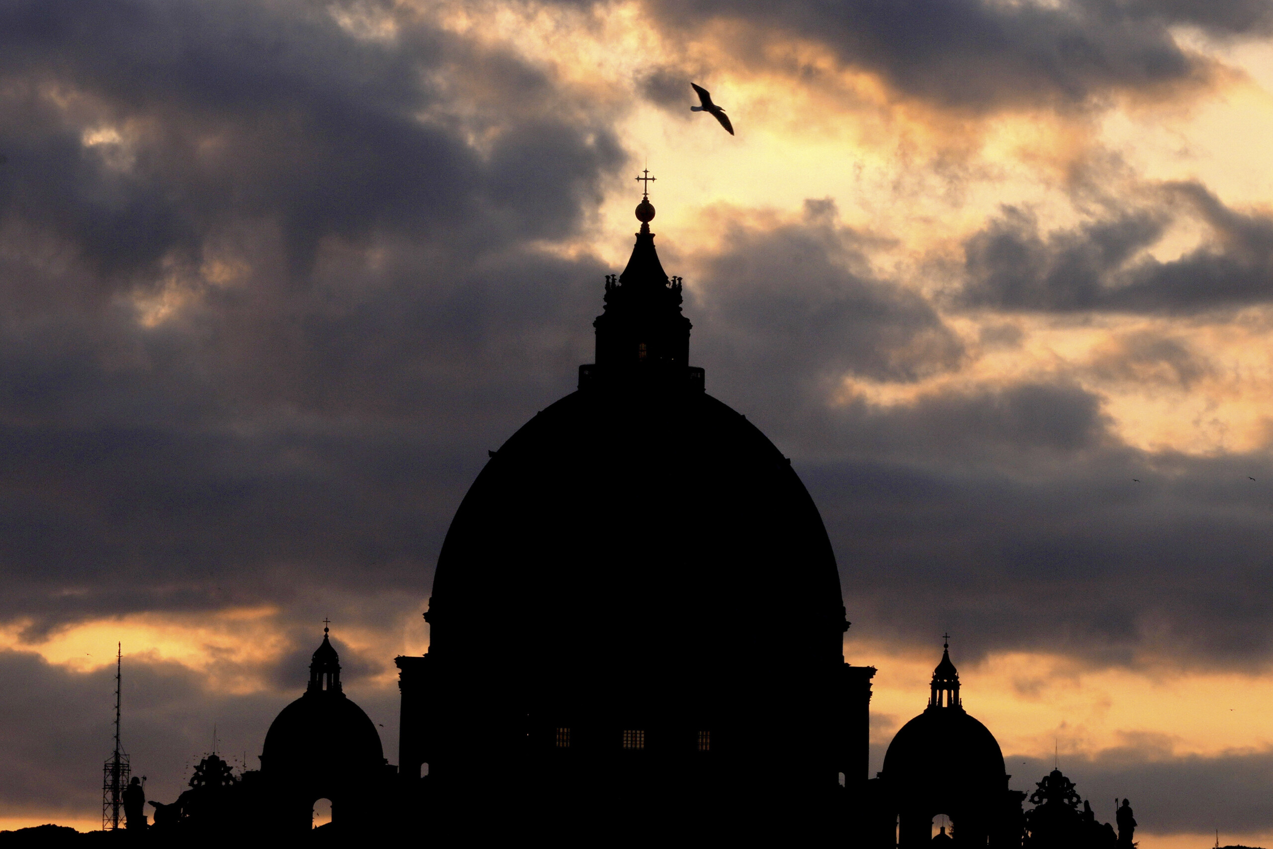 Pope: Vatican sources, Pontiff's pneumonia stable