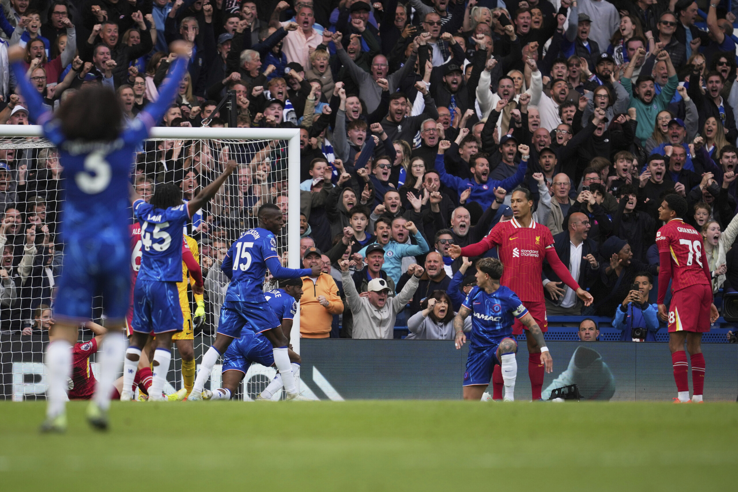 Premier League: Chelsea 3-1 Liverpool