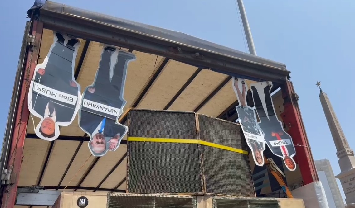 Pride, upside-down silhouettes of Trump, Rowling, Musk and Netanyahu in Rome