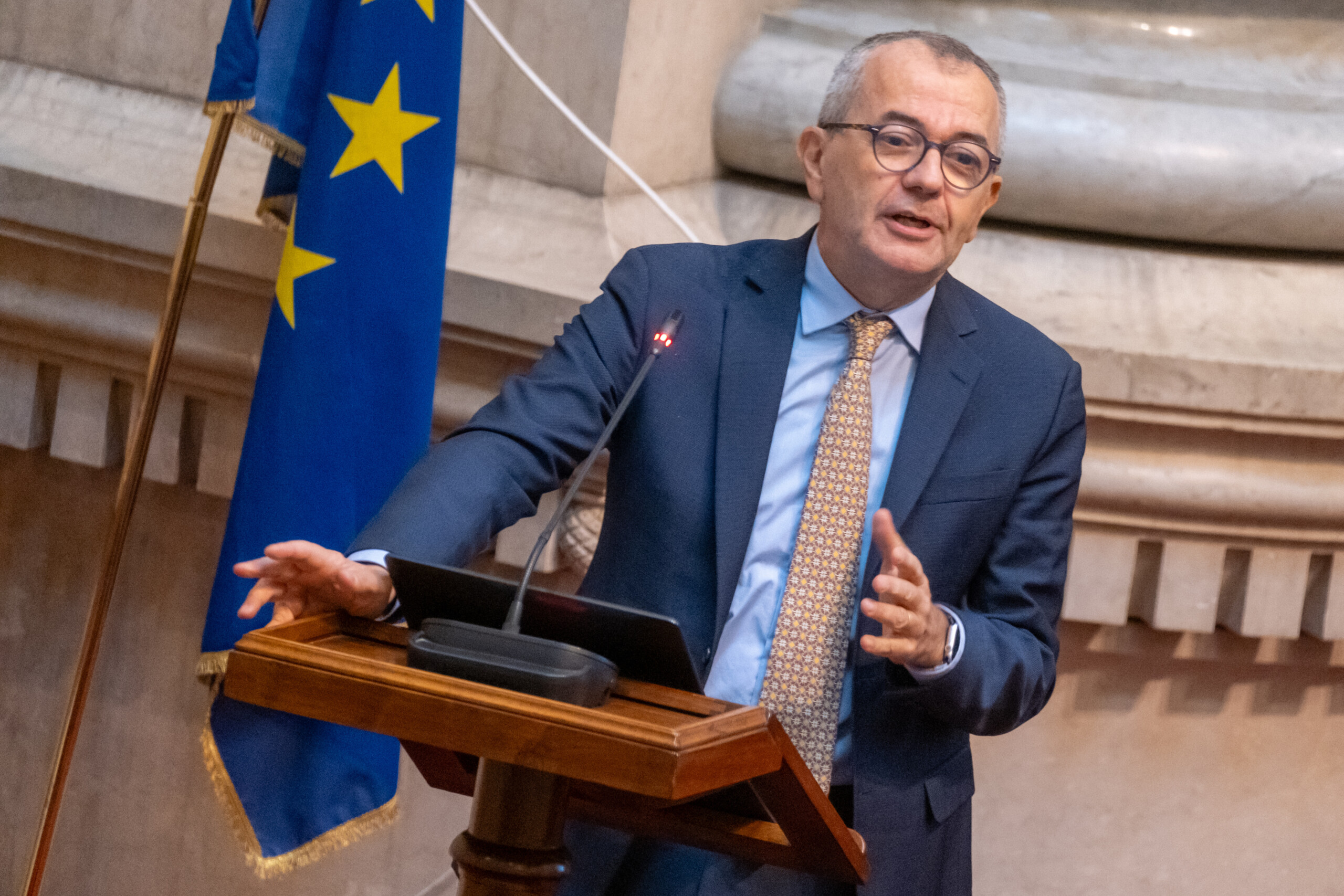 Prisons, ANM: "Yes to early release to address the emergency"