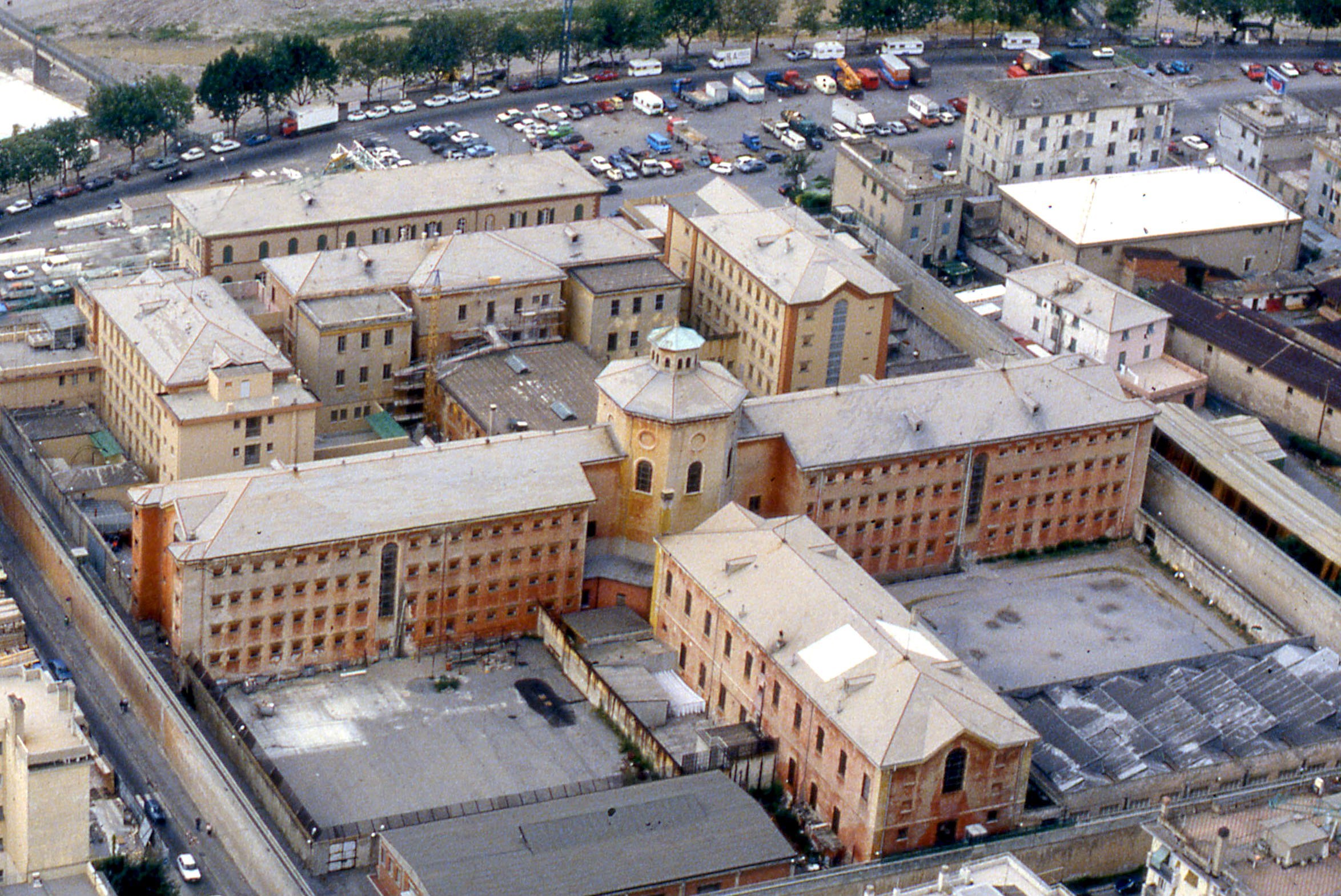 Prisons, riots at Marassi in Genoa: there are reports of injuries