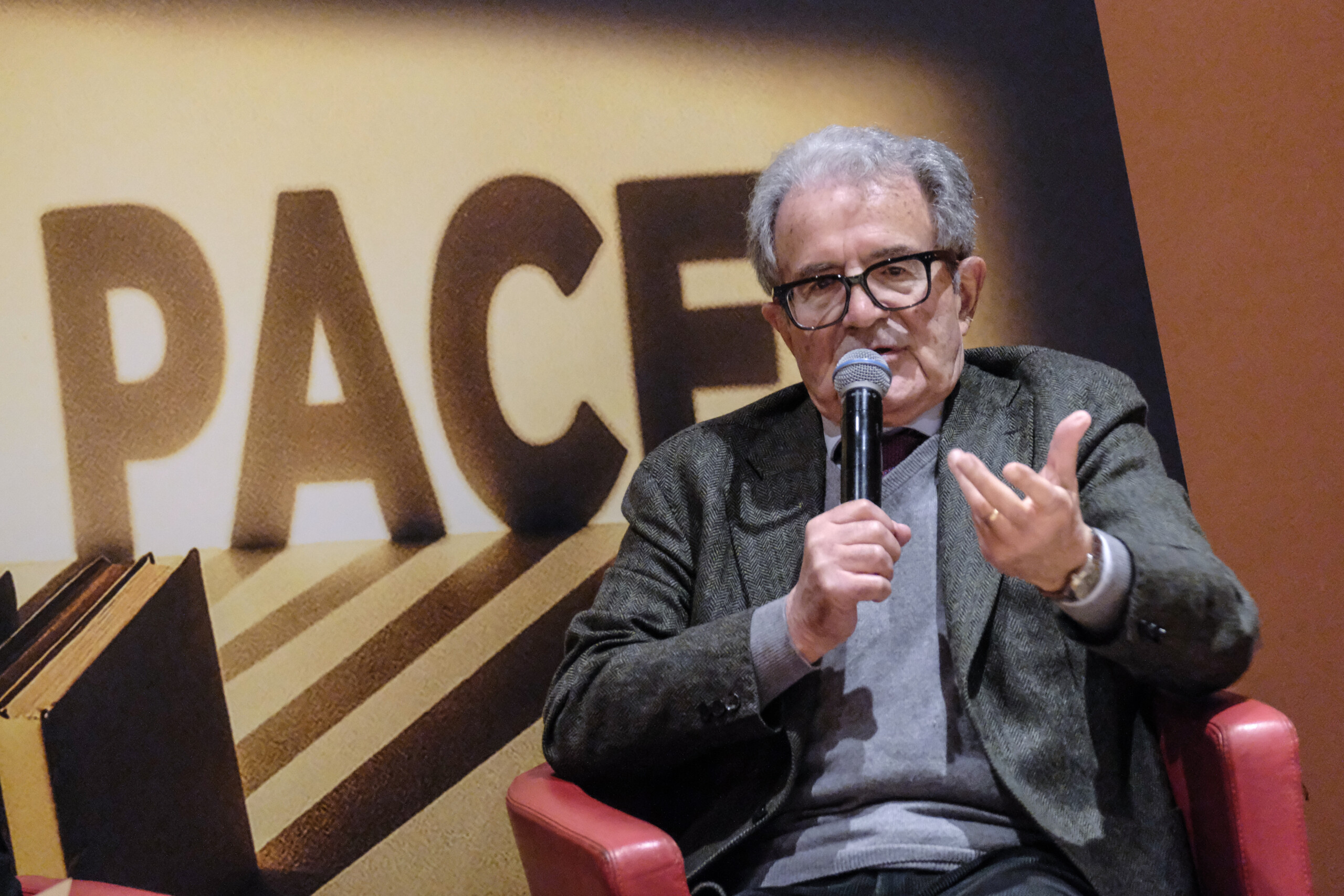 Prodi: "Mistake made with journalist, but no room for exploitation or mockery"