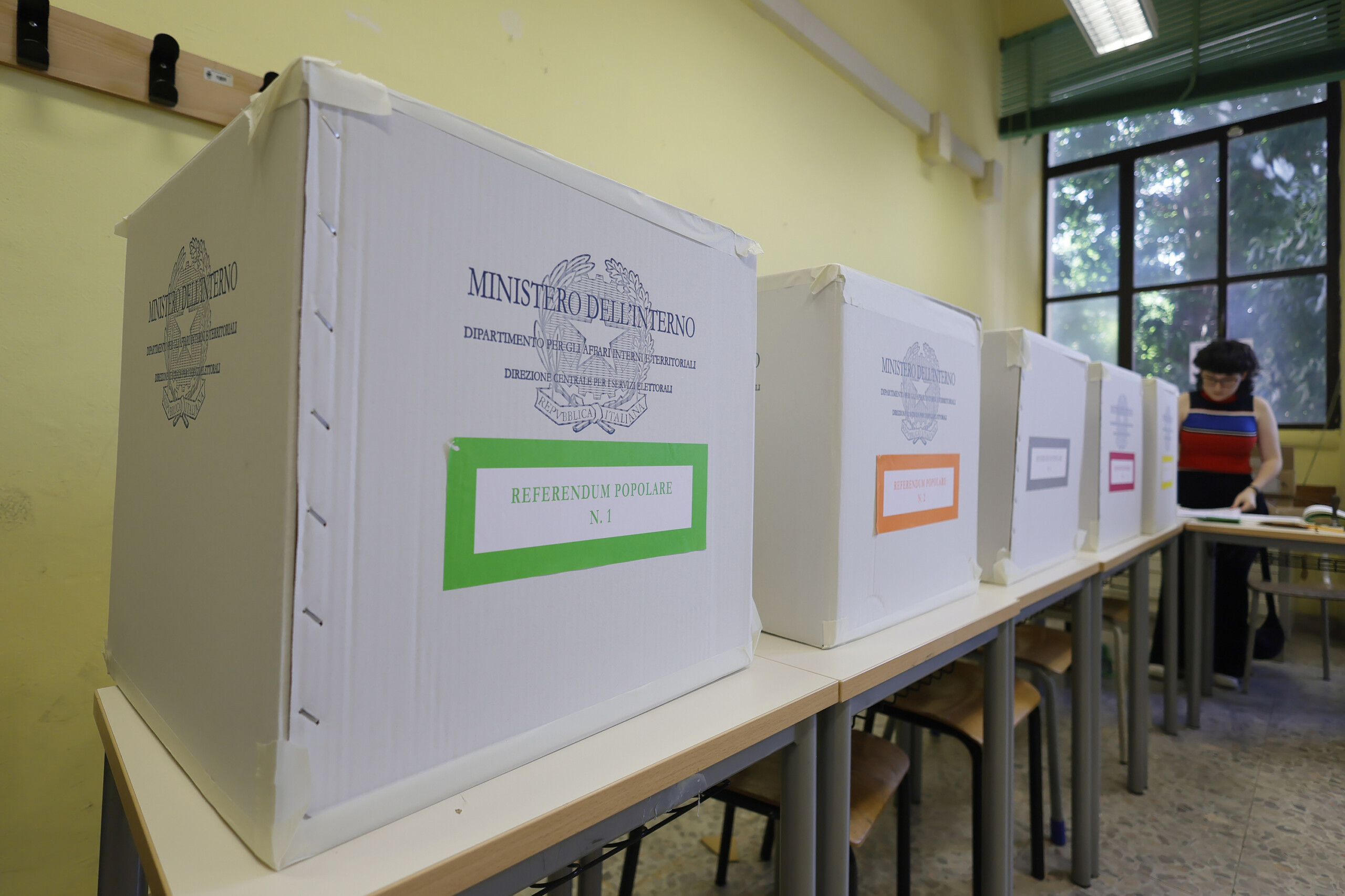 Referendums: Voter turnout exceeds 15% at 7 PM Referendums: Voter turnout exceeds 15% at 7 PM