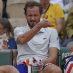 Roland Garros, good start for Zverev and De Minaur: Medvedev and Dimitrov eliminated