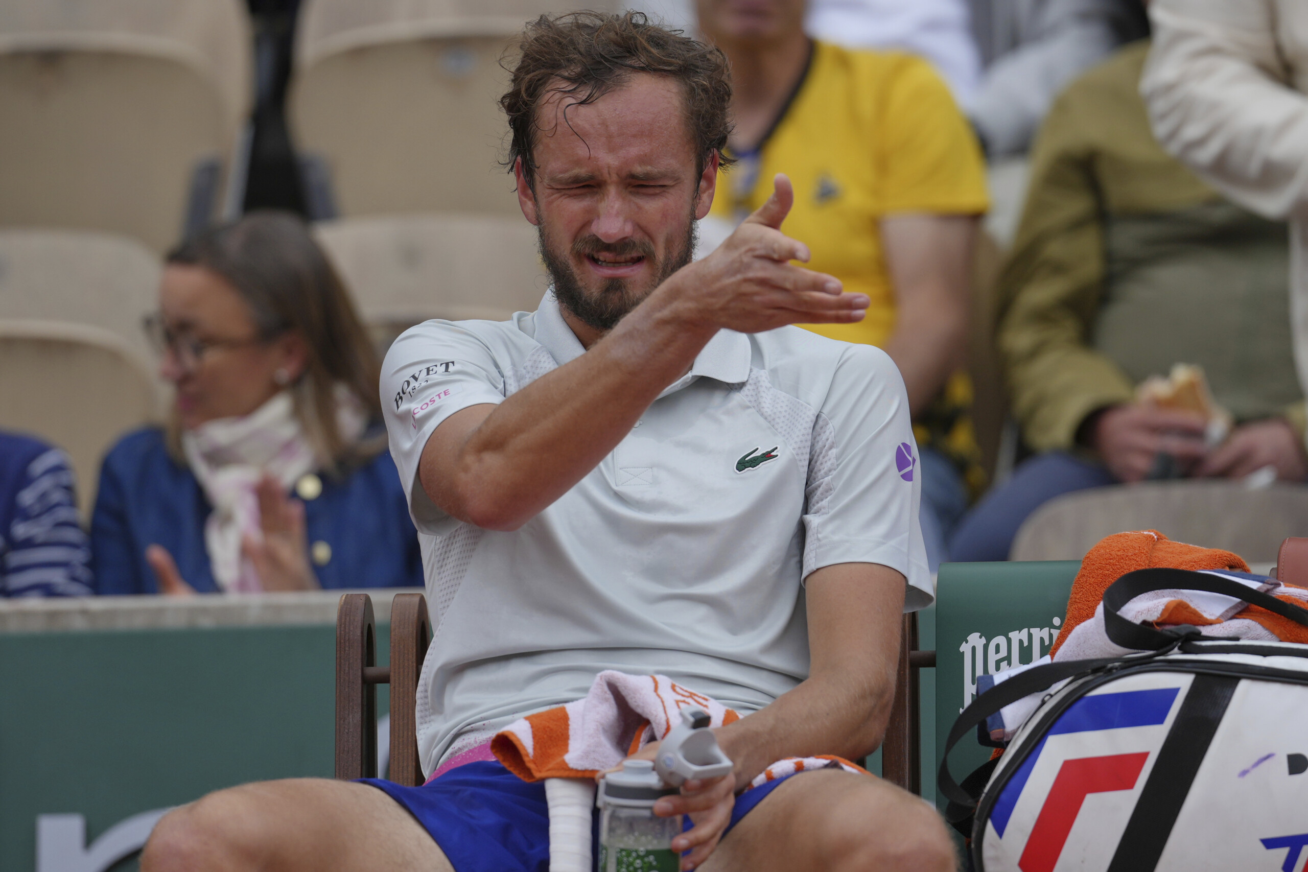 Roland Garros, good start for Zverev and De Minaur: Medvedev and Dimitrov eliminated