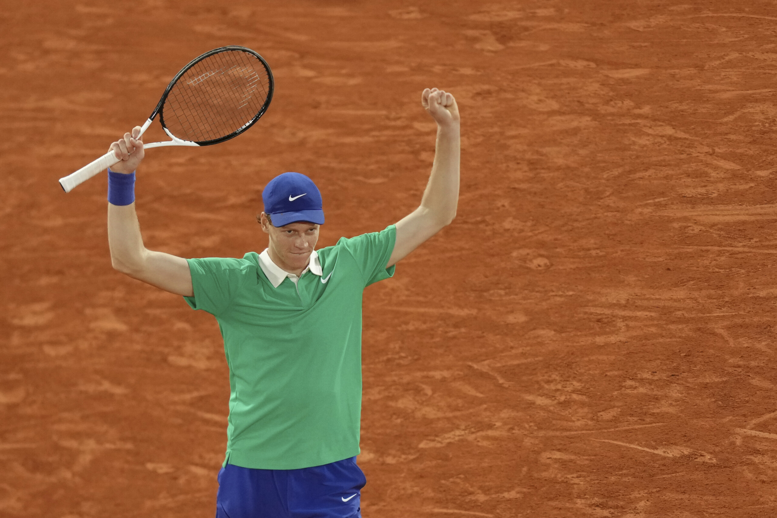 Roland Garros, Sinner in final: Djokovic defeated in three sets Roland Garros, Sinner in final: Djokovic defeated in three sets