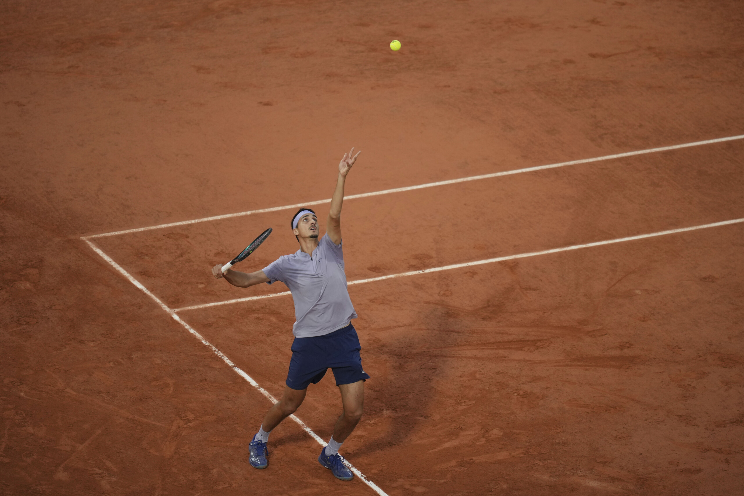 Roland Garros: Sonego defeated in his debut by Shelton in 5 sets Roland Garros: Sonego defeated in his debut by Shelton in 5 sets