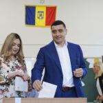 Romania, polls open for presidential election: 9.5% turnout after two hours
