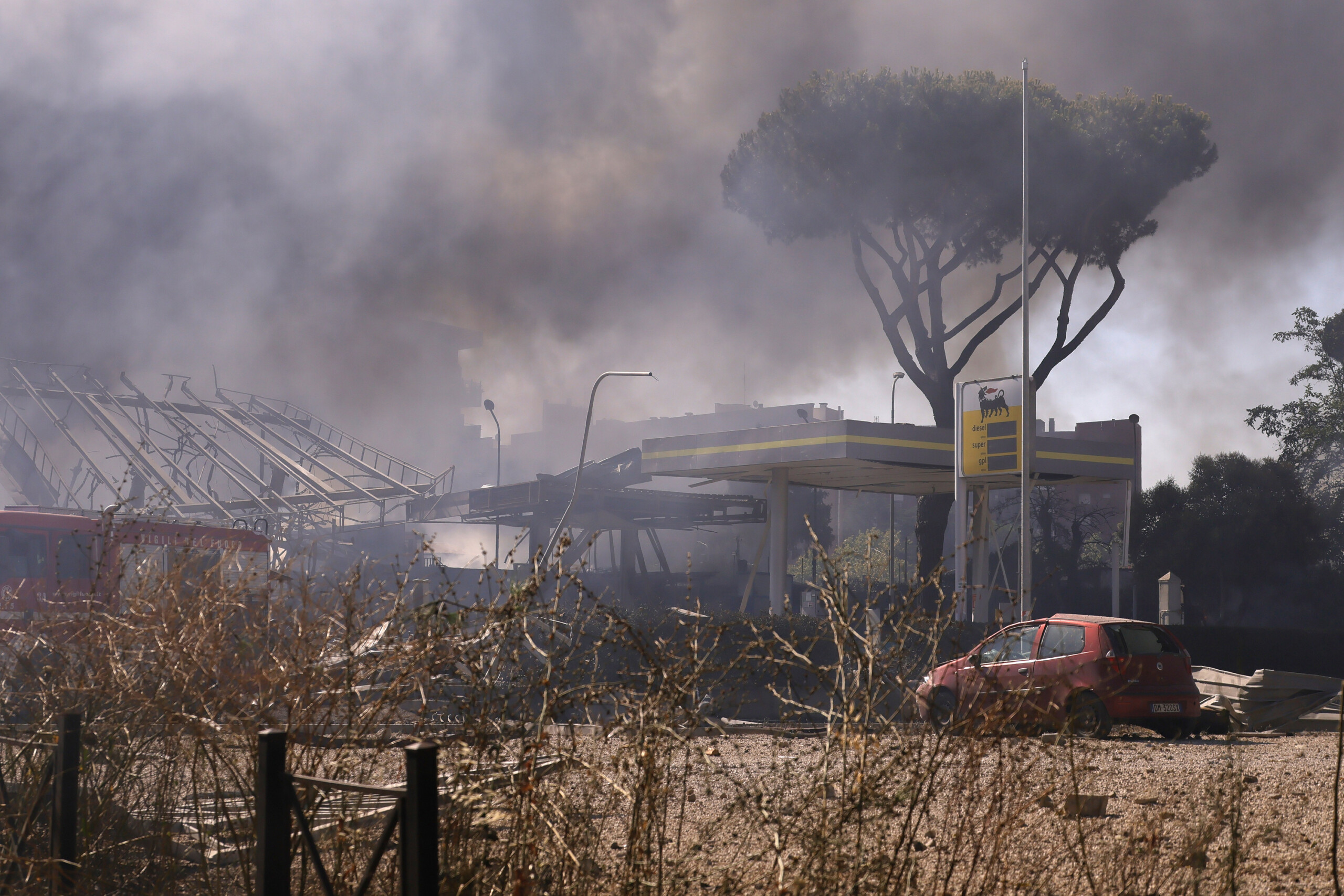 Rome: gas tanker explosion in Prenestino, over 20 injured