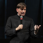 Rome: insults and stones thrown at Father Coluccia in Quarticciolo