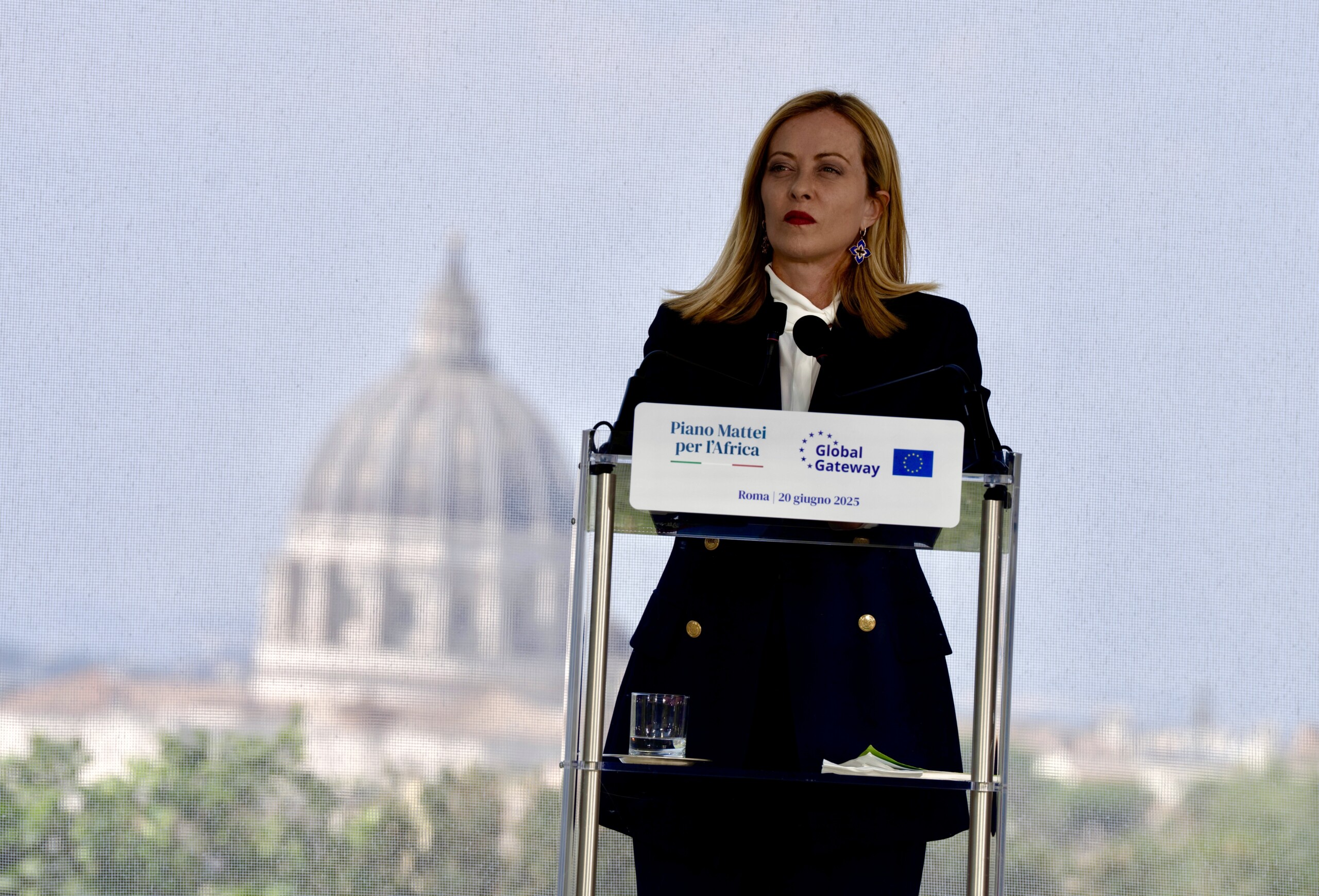 Rome, Meloni: ‘Solidarity with Don Coluccia, those who defend legality should not feel alone’ Rome, Meloni: ‘Solidarity with Don Coluccia, those who defend legality should not feel alone’