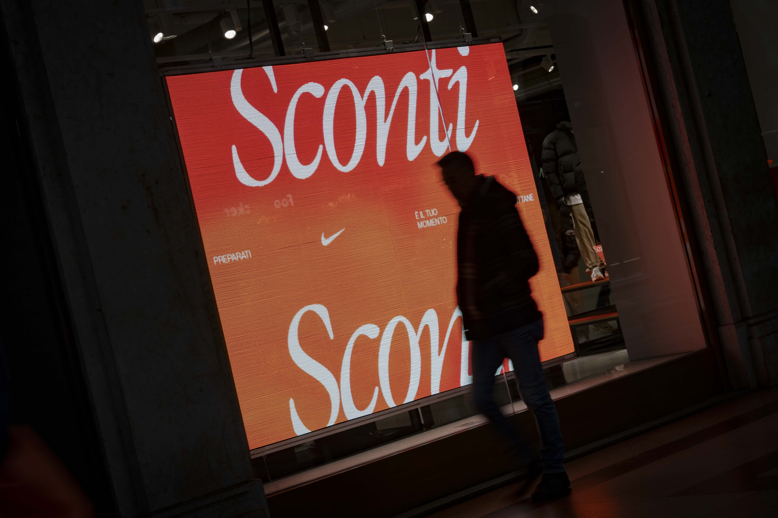 Sales: Fismo-Confesercenti, with 700 million spent on discounts before the start Sales: Fismo-Confesercenti, with 700 million spent on discounts before the start