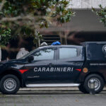 Saronno, elderly man found dead in his home: signs of violence on his body
