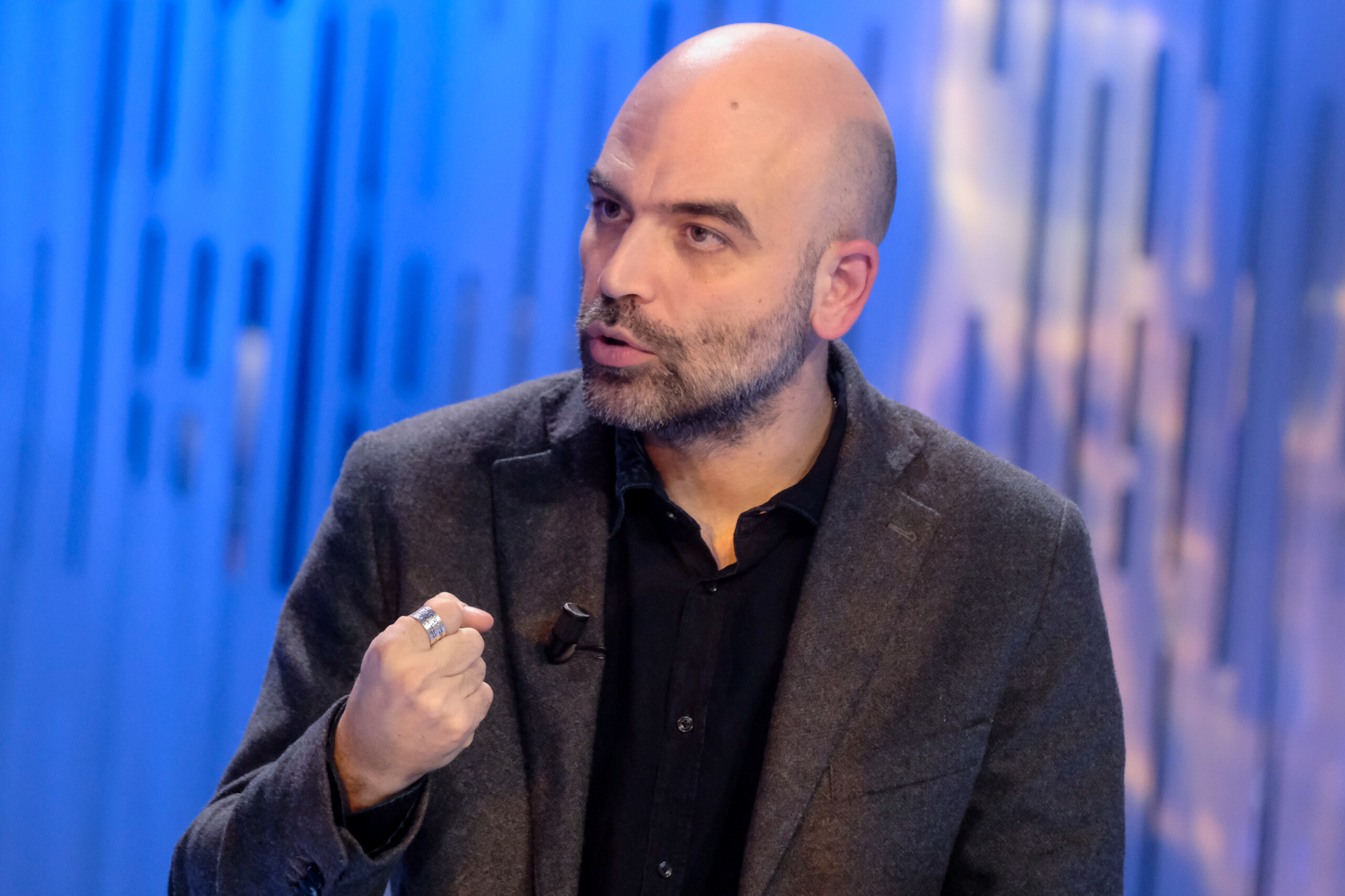 Saviano case: defamation against Salvini, hearing postponed to June 25