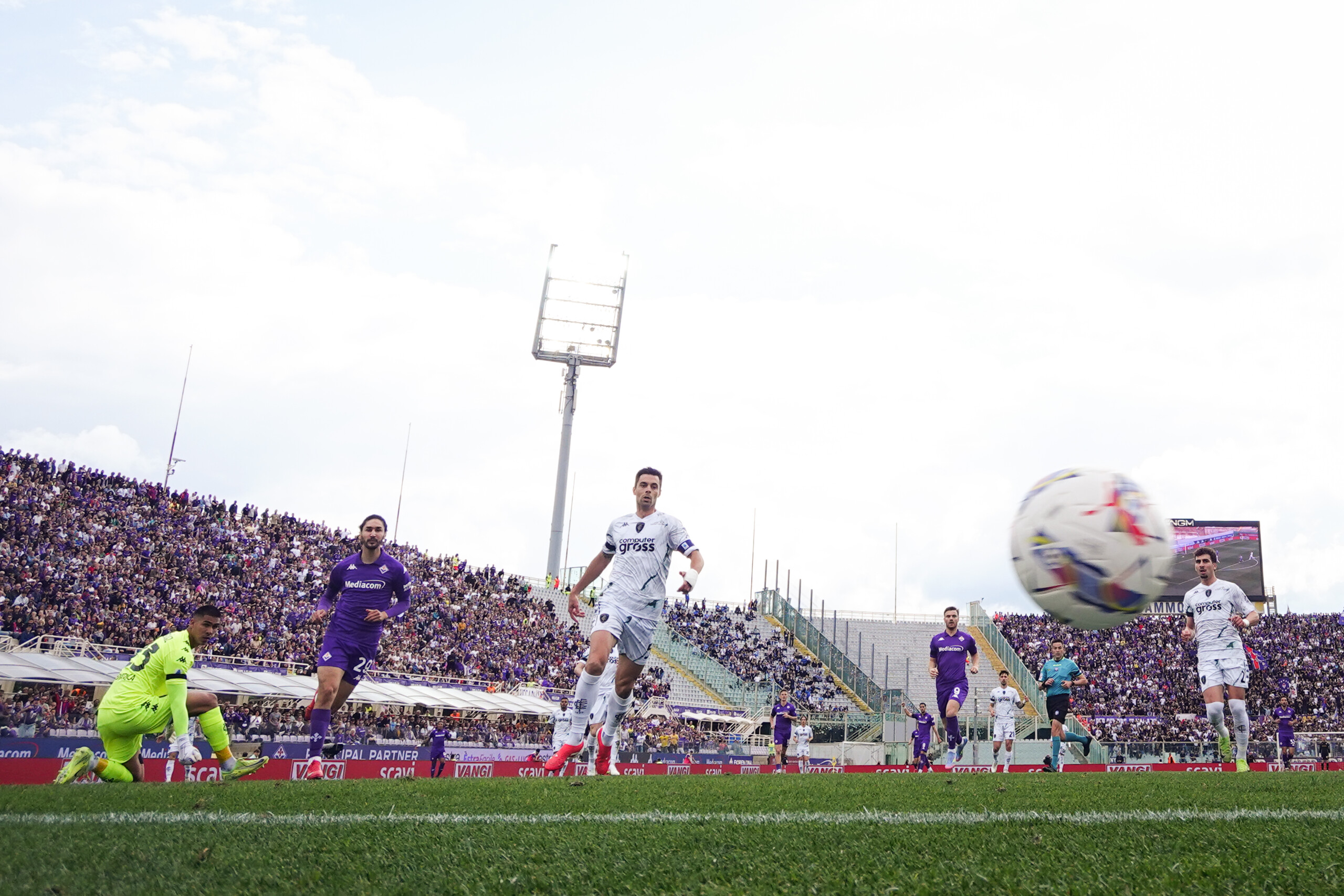 Serie A, Fiorentina-Empoli 2-1: Mandragora's masterpiece