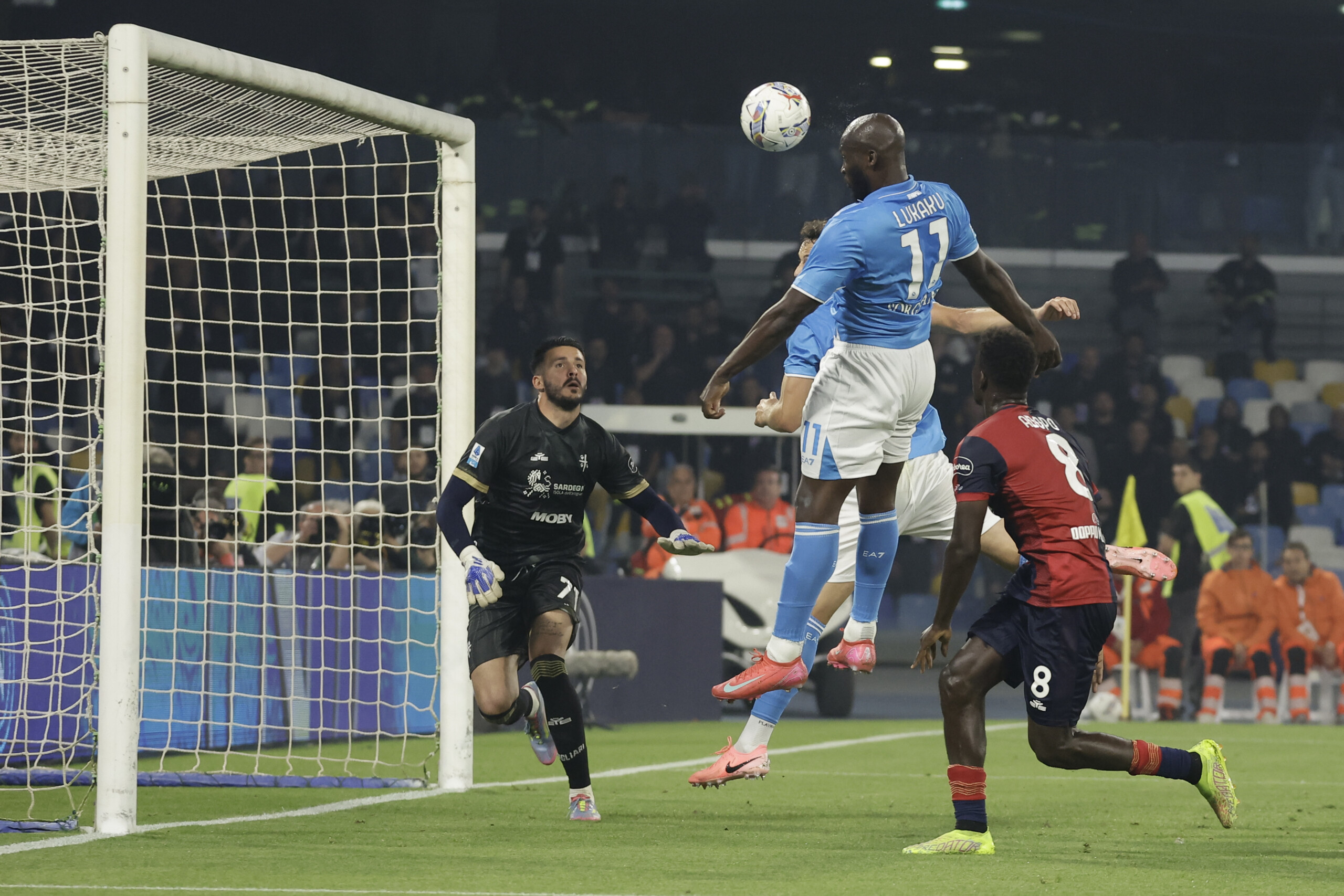 Serie A, Napoli-Cagliari 2-0: Azzurri champions of Italy Serie A, Napoli-Cagliari 2-0: Azzurri champions of Italy