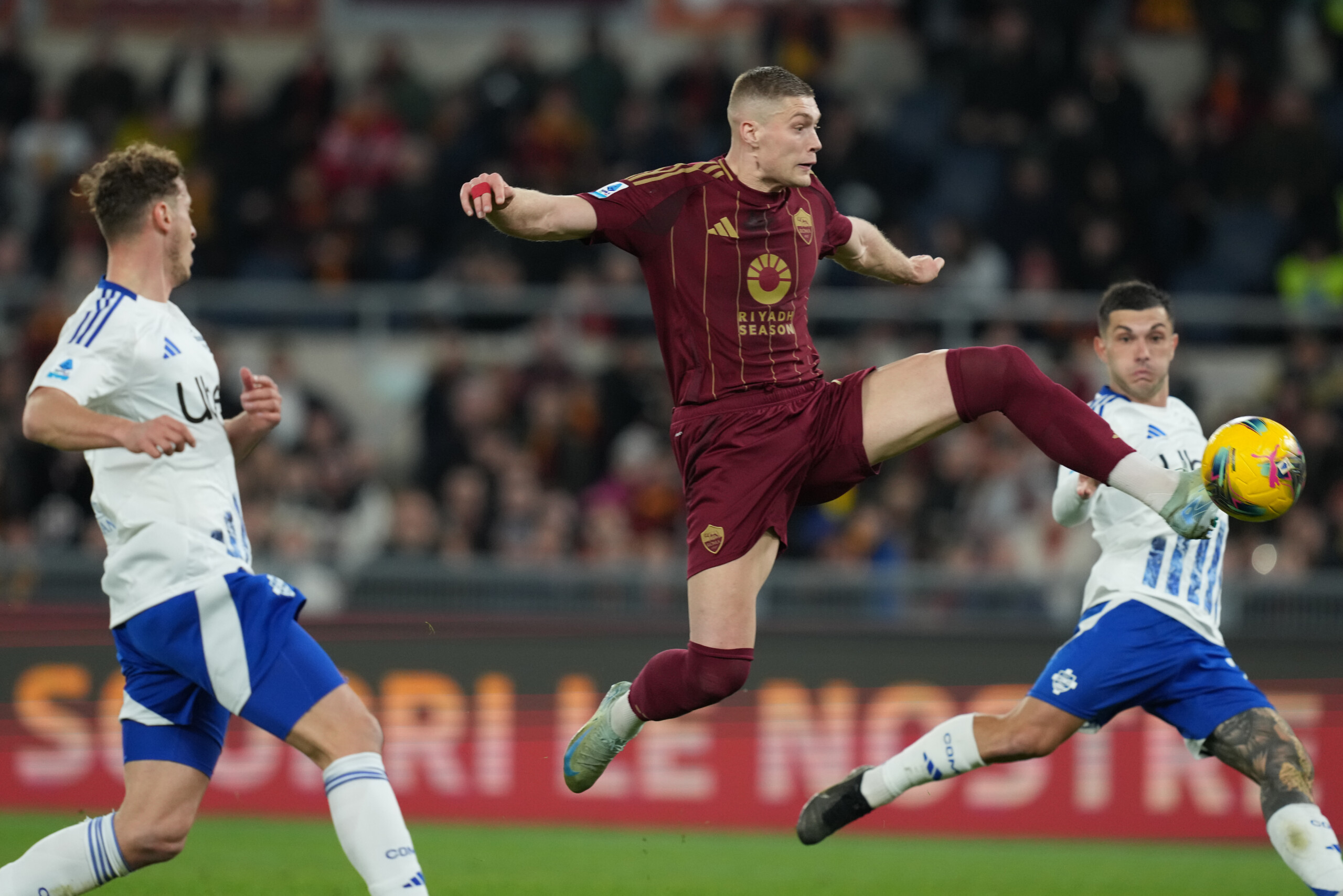 Serie A: Roma-Como 2-1 comeback, Ranieri wins with substitutions Serie A: Roma-Como 2-1 comeback, Ranieri wins with substitutions