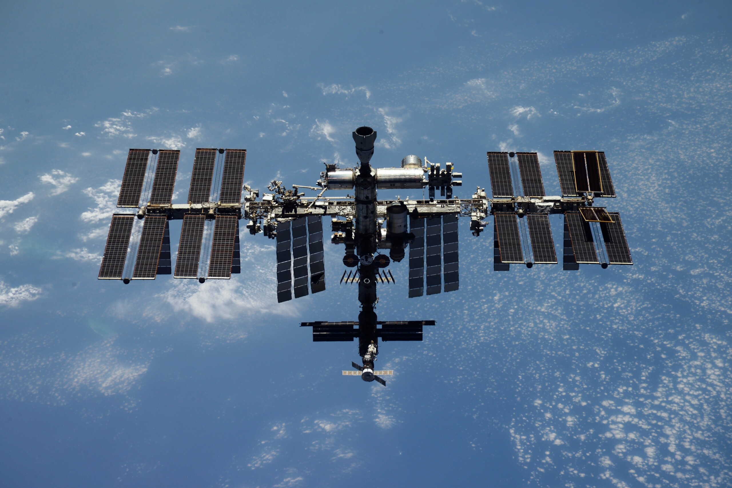 Space, NASA: "Astronauts stranded on the ISS will return to Earth tomorrow"