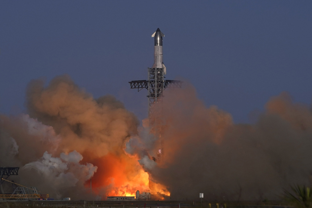 SpaceX, Starship spacecraft exploded in flight SpaceX, Starship spacecraft exploded in flight