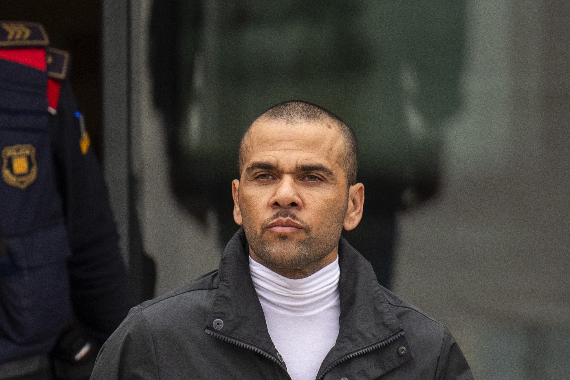 Spain, Dani Alves case: the girl who accused him of rape files an appeal