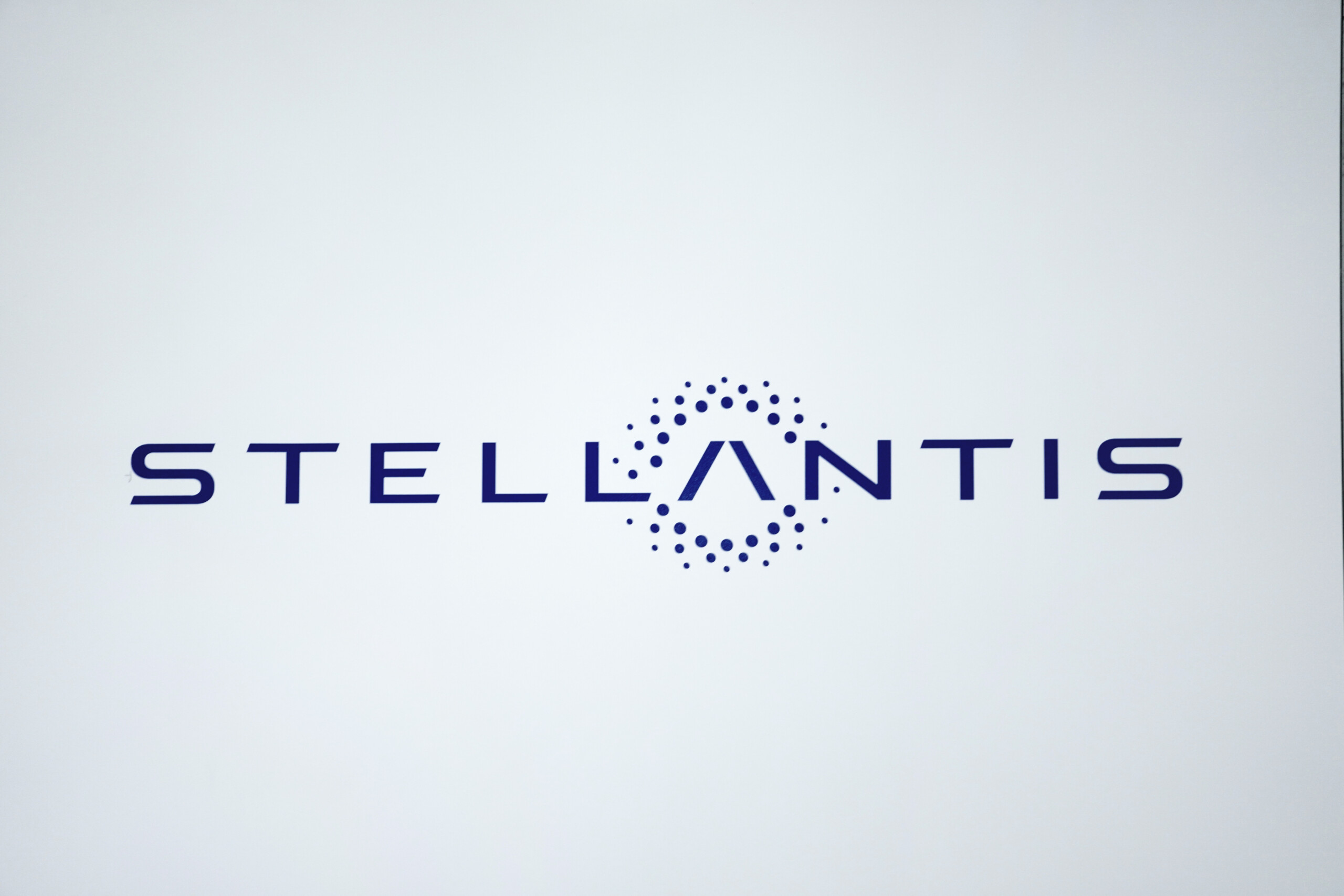 Stellantis: hydrogen fuel development programme halted