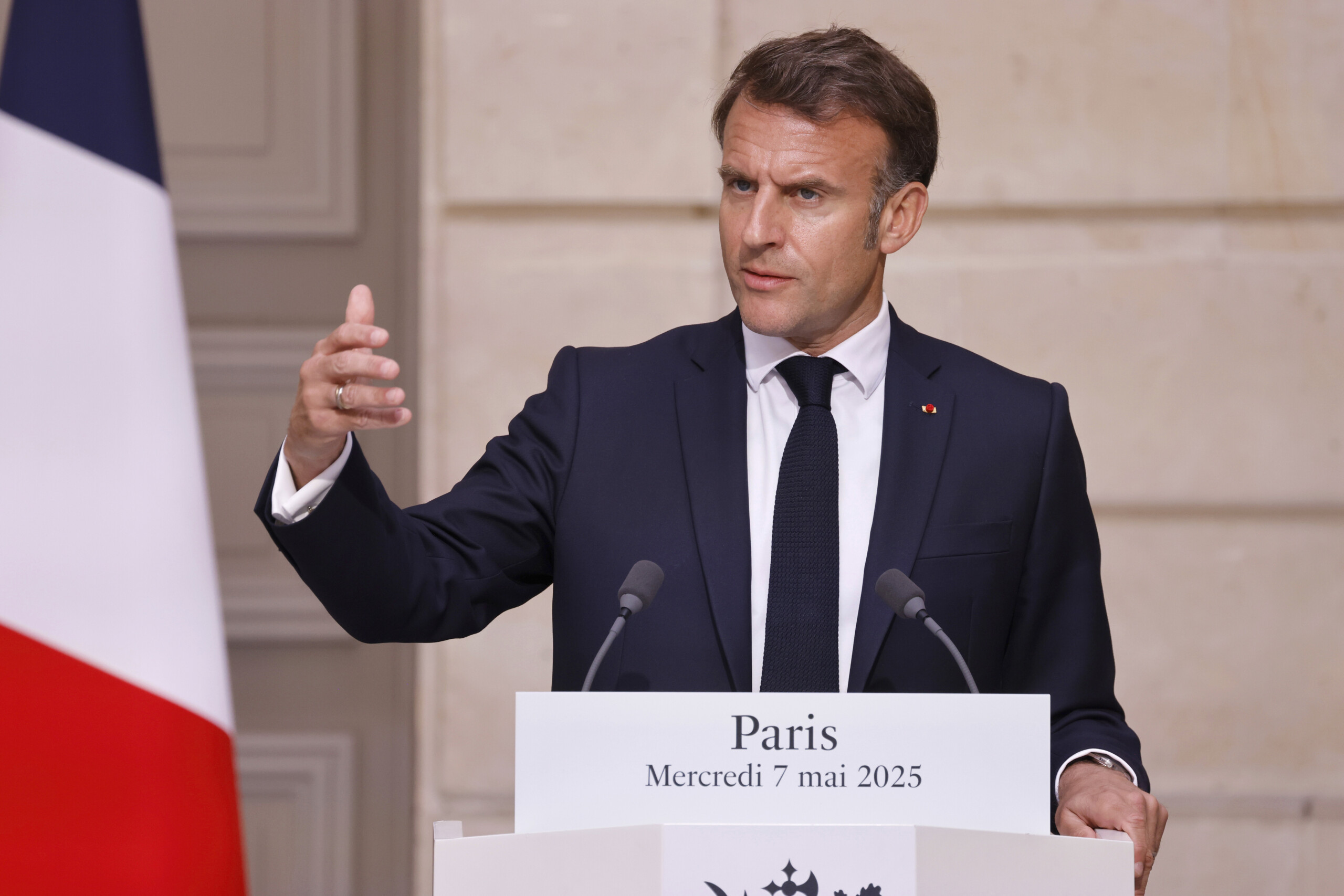 Syria, Macron to the U.S.: "Hurry to lift sanctions"
