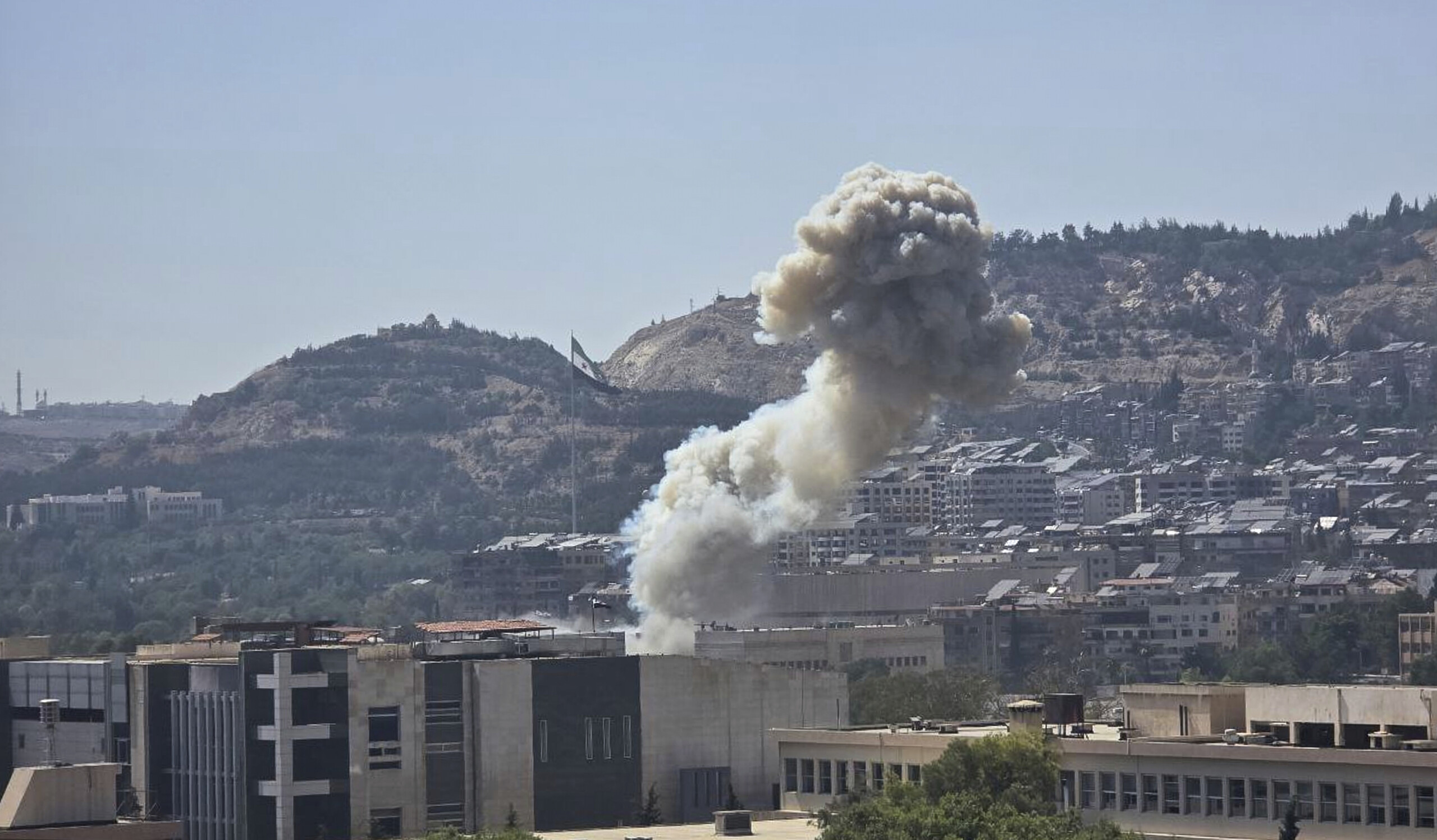 Syria, second Israeli raid on defence headquarters in Damascus Syria, second Israeli raid on defence headquarters in Damascus