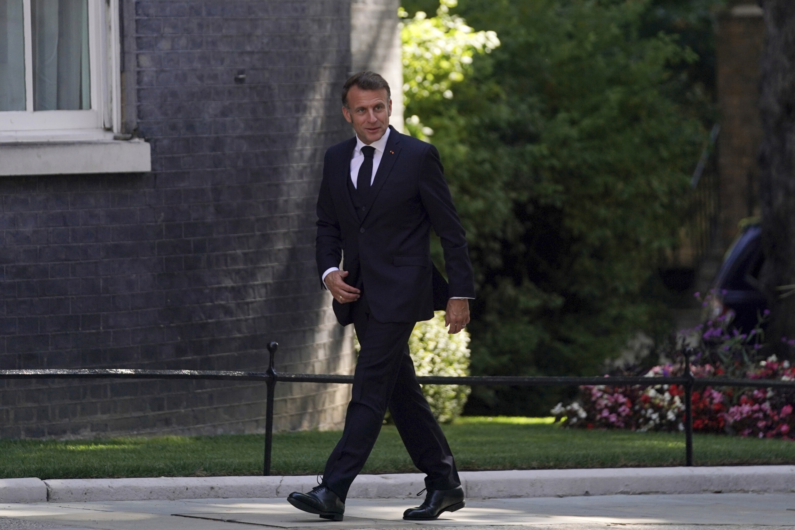 Tariffs, Macron: ‘Strong disapproval, defend European interests’ Tariffs, Macron: ‘Strong disapproval, defend European interests’