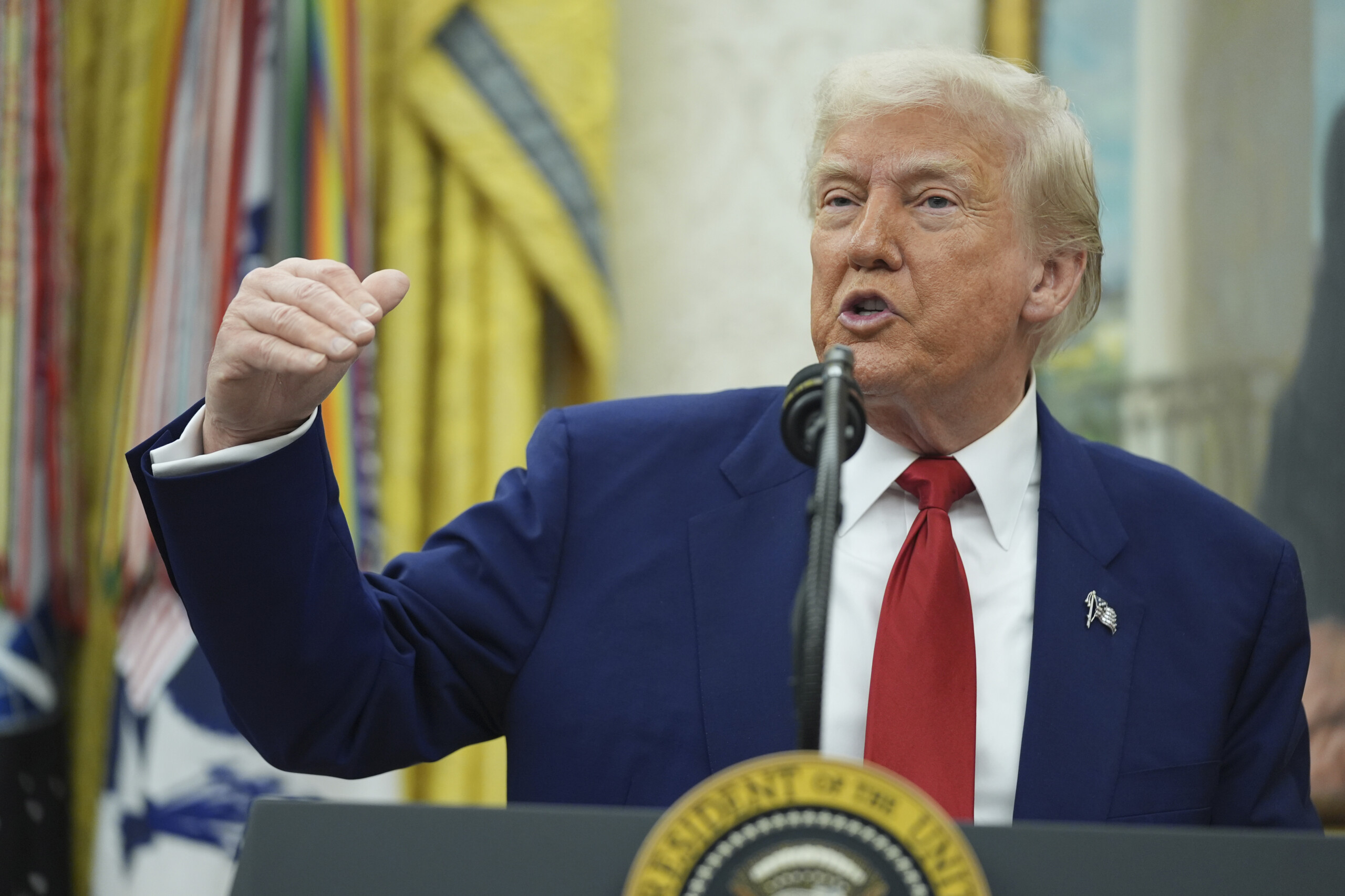 Tariffs, Trump: "China has completely violated the agreement with the USA"