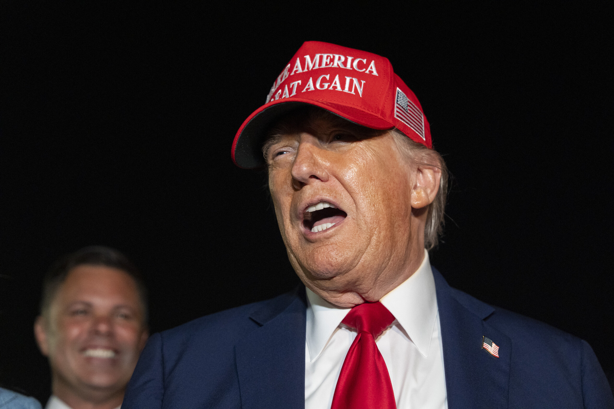 Tariffs, Trump: ‘Sign 12 letters, I'll send them on Monday’